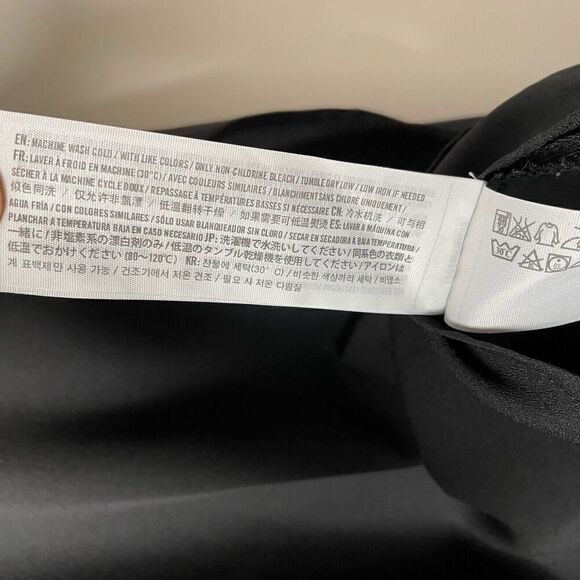 ABERCROMBIE & FITCH Top Womens Small Black V-Neck Popover Blouse Layered Relaxed - Picture 8 of 8